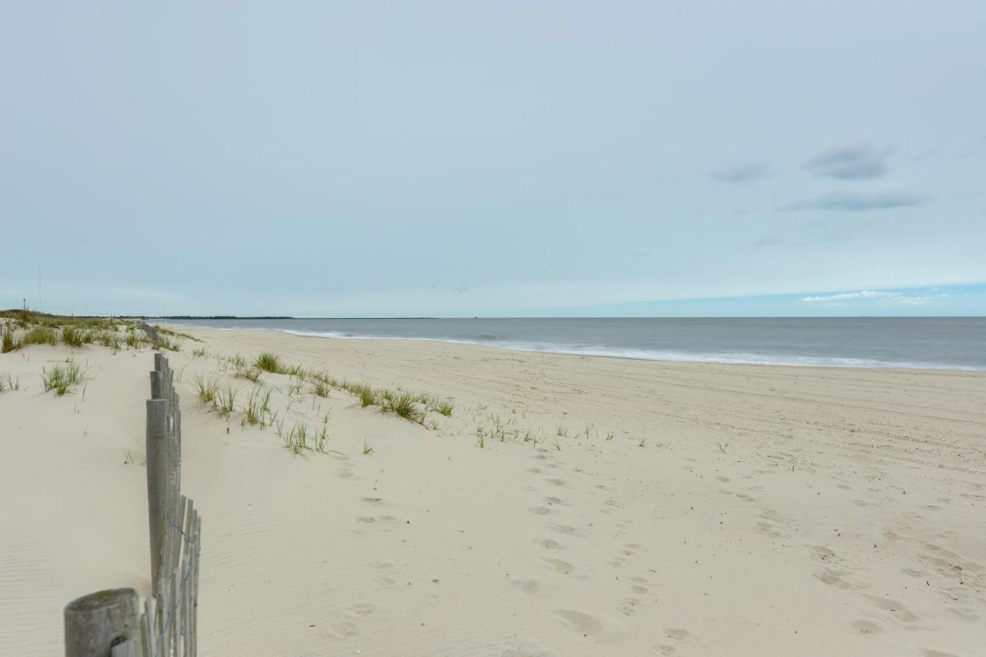 Bright Condo Half-Block To Cape May Beach! Exterior photo