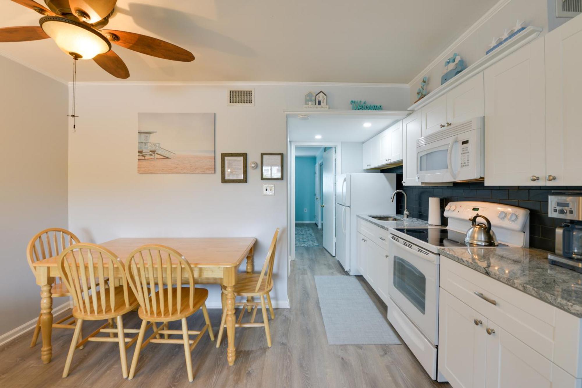 Bright Condo Half-Block To Cape May Beach! Exterior photo