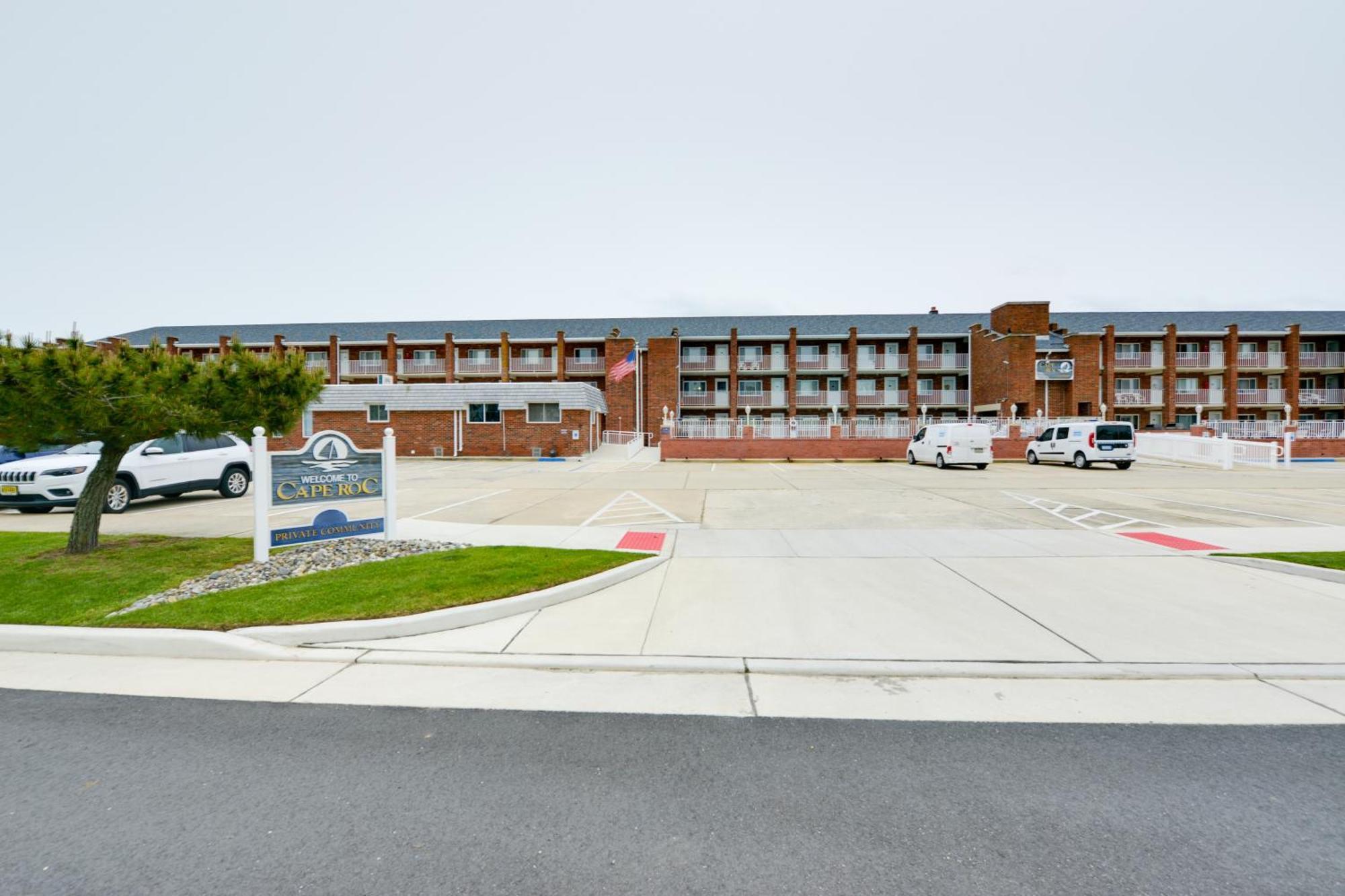 Bright Condo Half-Block To Cape May Beach! Exterior photo