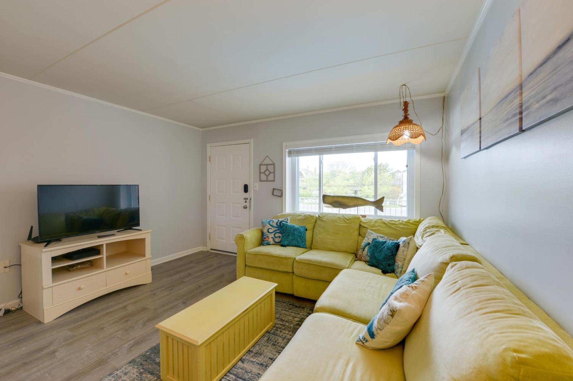 Bright Condo Half-Block To Cape May Beach! Exterior photo
