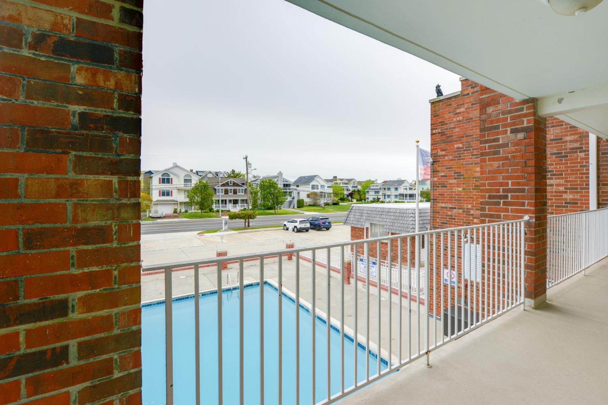 Bright Condo Half-Block To Cape May Beach! Exterior photo