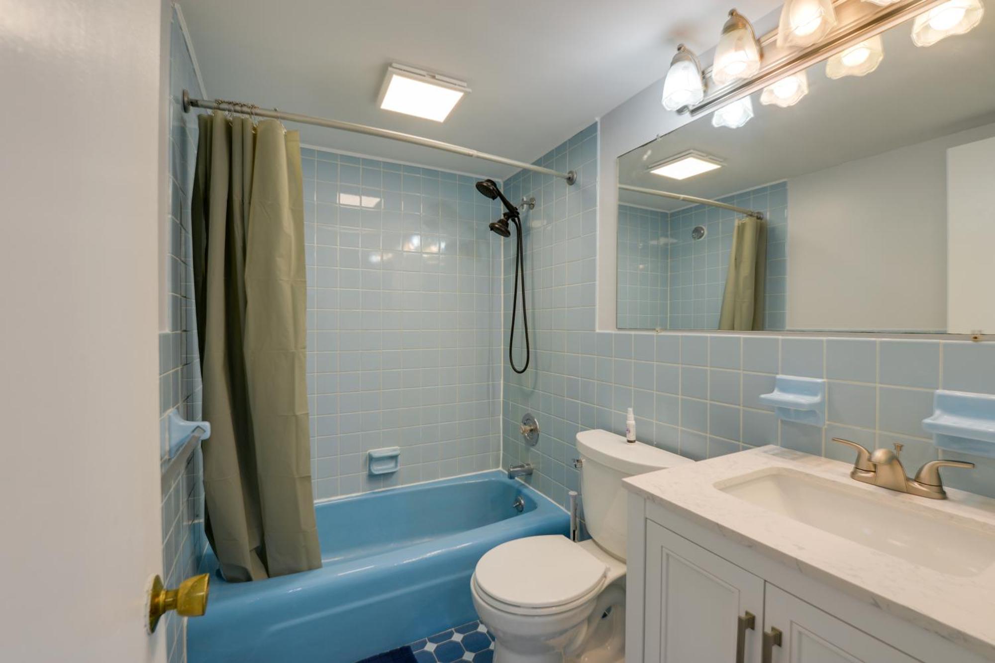 Bright Condo Half-Block To Cape May Beach! Exterior photo